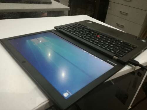 *Incredible Ultrabook!*LENOVO THINKPAD X240*i5-4300u*4GLTE*2XBATTERIES*8GB RAM*500GB